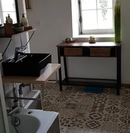 Hébergement de vacances 2 Du Château De Feschaux Villeneuve-sous-Pymont